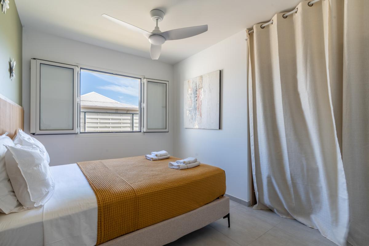 chambre-2-suite-parentale-salle-d-eau-martinique (1)